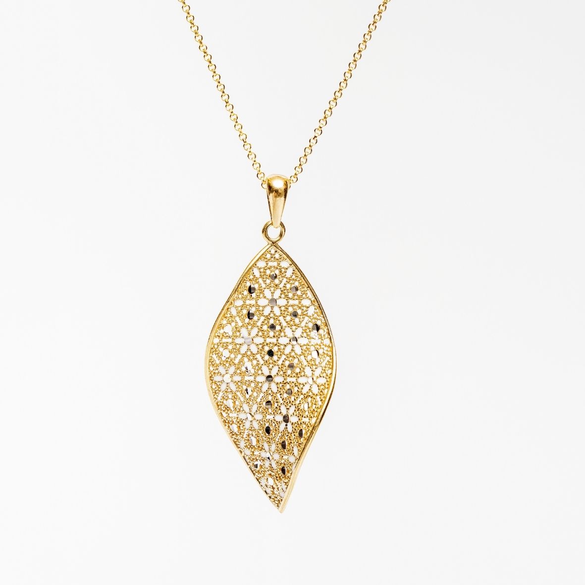 COLLANA FOGLIA IN ARGENTO "STAY SOFT"