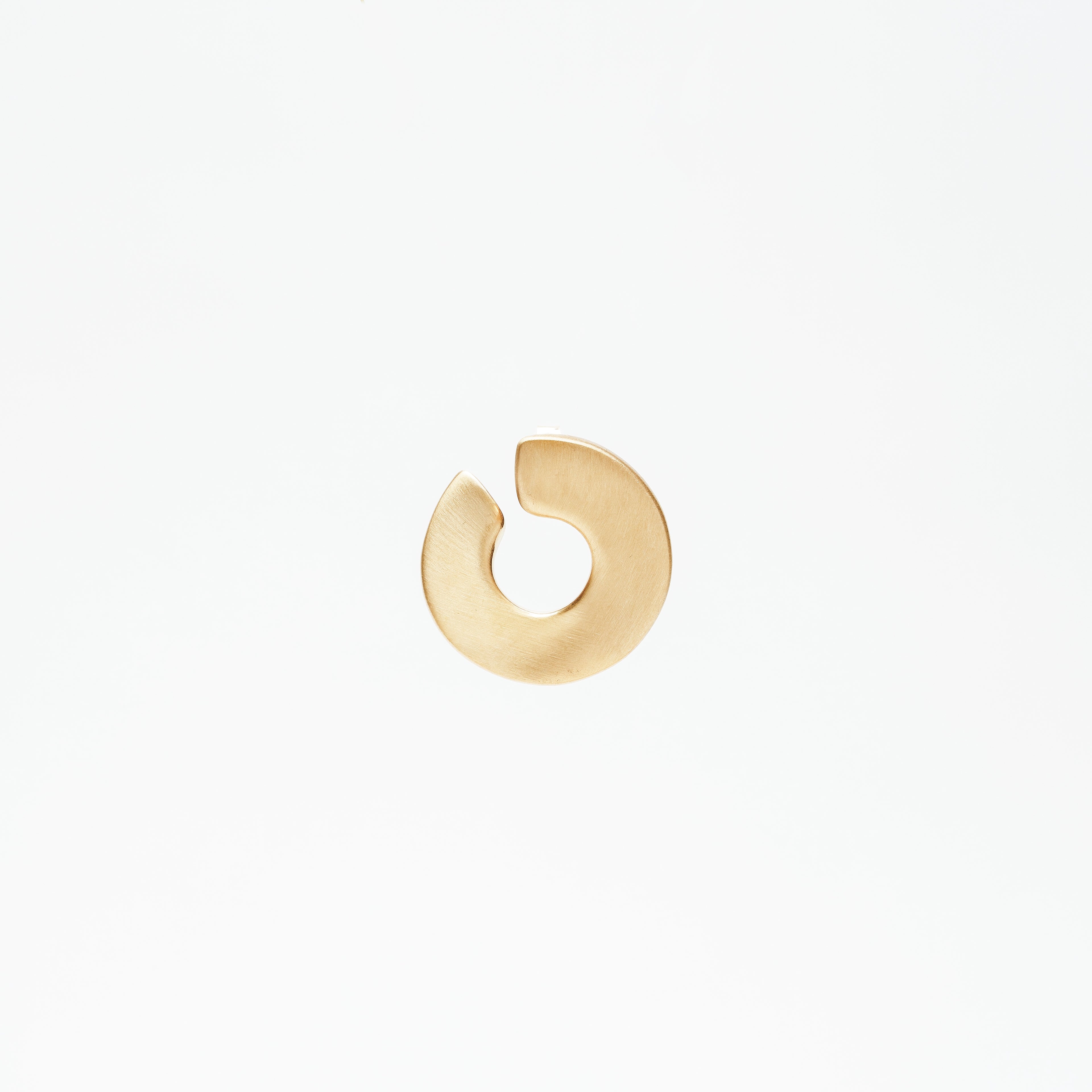 ORECCHINI CERCHIO SATINATO IN ARGENTO 925