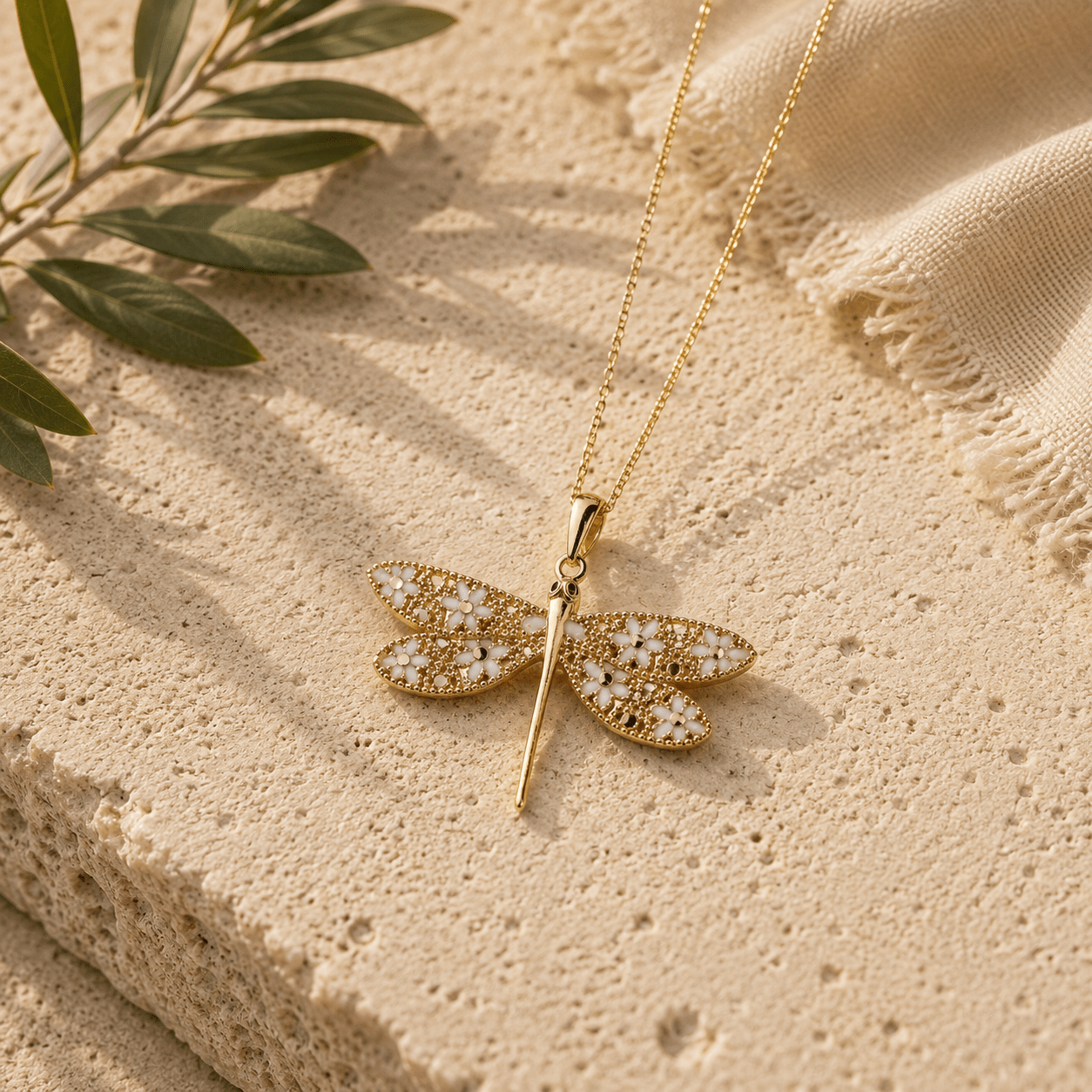 Collana libellula in filigrana argento 925: il gioiello dell'estate 2026 - MINA MINA