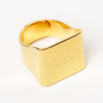 Anello Mina