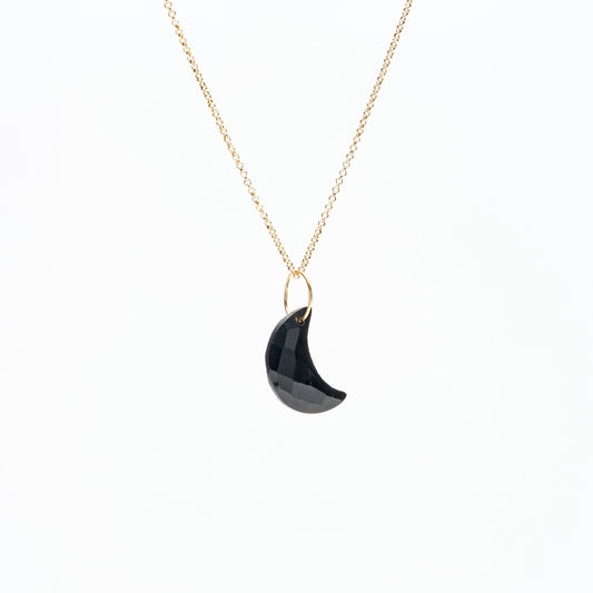 LUNA  Collana con ciondolo in cristallo