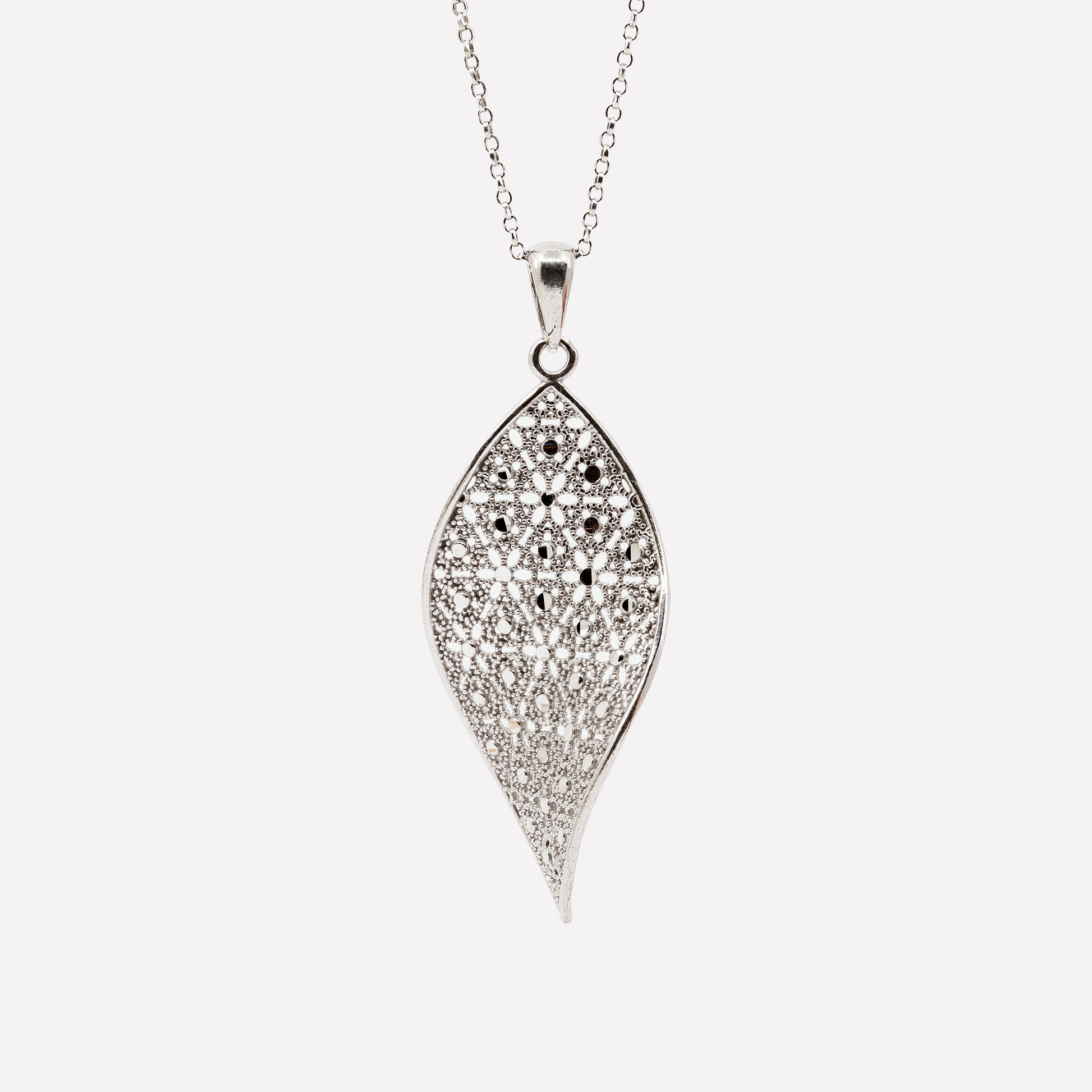 COLLANA FOGLIA IN ARGENTO "STAY SOFT"